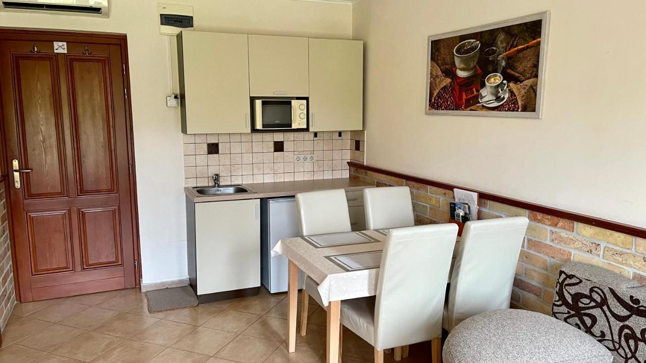 Gyula Var Panorama Apartman Exterior photo